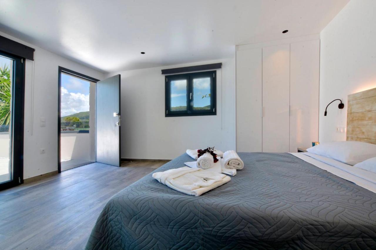 Villa Flamingo - 4 Bedrooms - Private Pool - Next To Renowned Issos Beach & Lake Korission Línia Zewnętrze zdjęcie