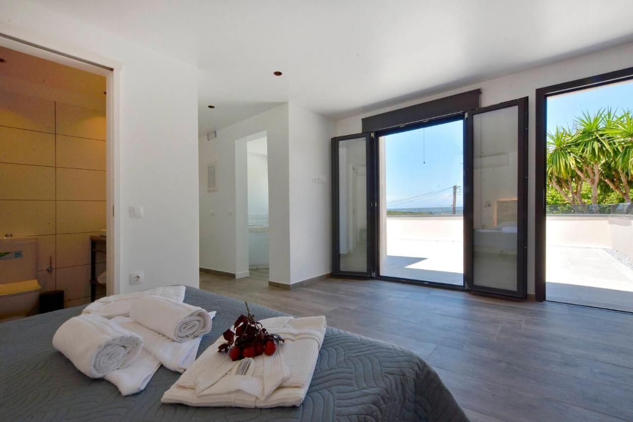 Villa Flamingo - 4 Bedrooms - Private Pool - Next To Renowned Issos Beach & Lake Korission Línia Zewnętrze zdjęcie