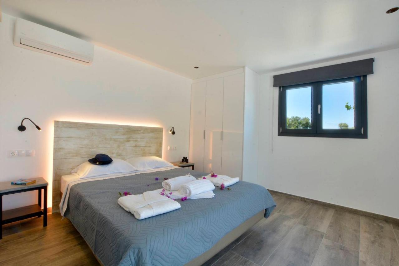 Villa Flamingo - 4 Bedrooms - Private Pool - Next To Renowned Issos Beach & Lake Korission Línia Zewnętrze zdjęcie