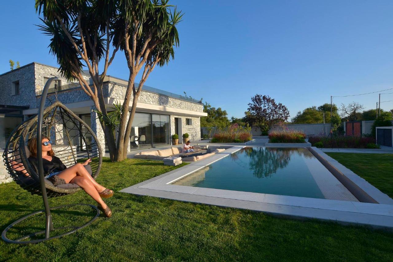 Villa Flamingo - 4 Bedrooms - Private Pool - Next To Renowned Issos Beach & Lake Korission Línia Zewnętrze zdjęcie